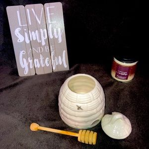 Pfaltzgraff Naturewood Honeypot with wooden dipper